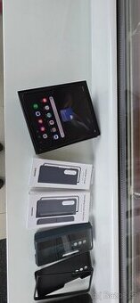 Prodám/vyměním Samsung Galaxy Z Fold 4 256 GB, RAM 12 GB.