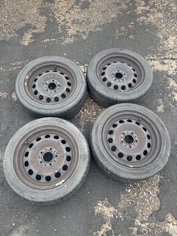 Plechové disky a zimní pneu bmw e90 91