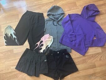 DÍVČÍ OBLEČENÍ