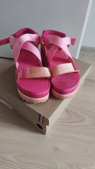 Tommy jeans sandálky 38