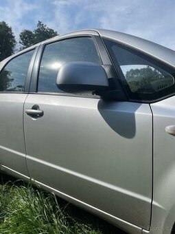 Pravé dveře Suzuki SX4