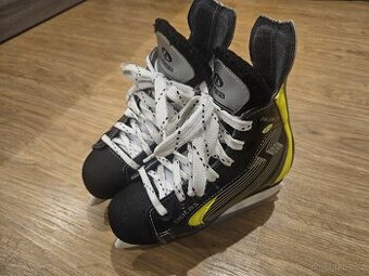 Lední brusle vel. 30