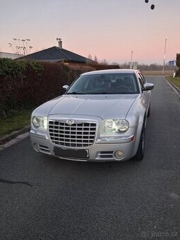 Chrysler 300c 3.5  183kw LPG