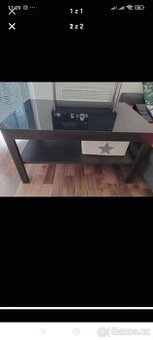 Stůl se skleněnou deskou - 1