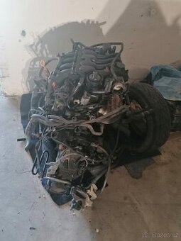 Škoda Octavia I-motor+převodovka kod-AKL