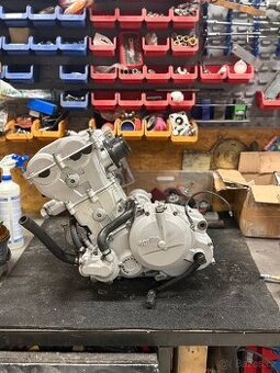 Aprillia/BMW - motor Rotax 650