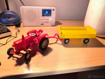 Staré hračky Traktor Lanz Buldog KDN rok 1978, retro hračka
