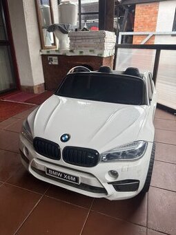 Dětské elektrické auto BMW X6M – použité, funkční
