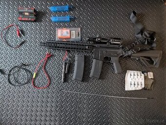 Prodám SA-E06 s LPVO, a Maxx komoru