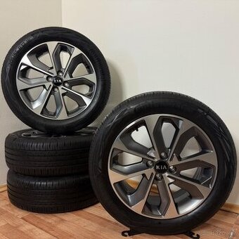 ZÁNOVNÍ KIA STONIC 4x100 R17 ET50+LETNÍ 205/55R17