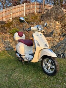 Vespa Primavera 125