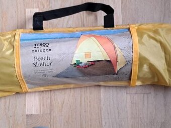 Nová plážová zástěna