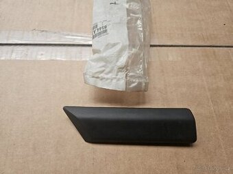 Originální lišta levého předního blatníku Peugeot