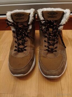 Dětské zimní boty Umbro vel. 37