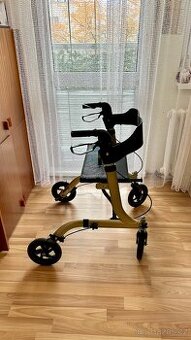 Chodítko pro seniory/čtyřkolové/odlehčené/skládací/jako nové