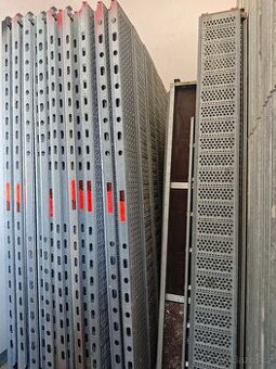 Lešení orig. Layher blitz 73 a metr široké blitz 109 prodám