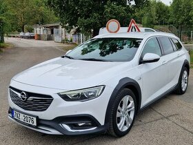 Opel Insignia 4x4 AUTOMAT COUNTRY 154KW rok 2019