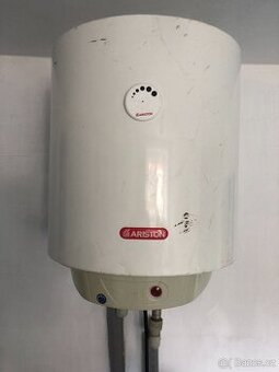 Bojler ARISTON 50 l - zašlý, ale funkční