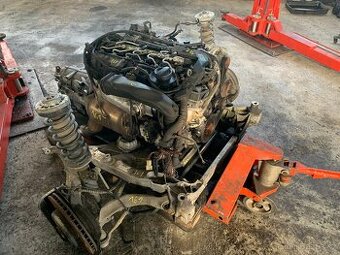 prodam motor BMW F10 530d 180kw N57