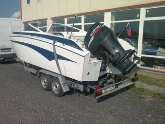 Loď HULLBORN 23 + HONDA 225 + přívěs 2200 kg