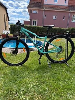 Prodám horské kolo 27,5 Specialized