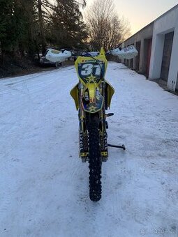 Suzuki rm 125
