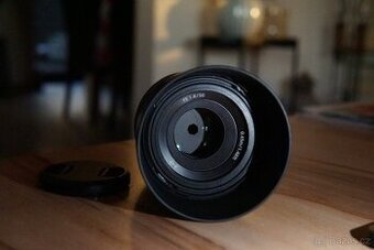 Sony FE 50mm f/1.8