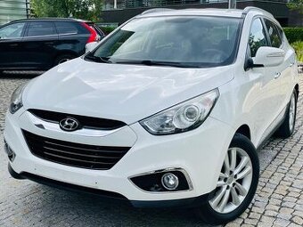 Hyundai ix35 2.0CRDi 4x4 MANUÁL VÝHŘEV TAŽNÉ SERVISKA