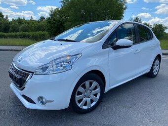 PEUGEOT 208 1.2 BENZÍN 2012 BÍLÁ