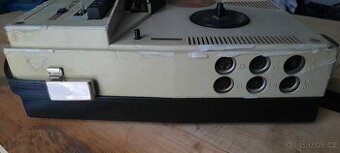 Magnetofon Tesla B4