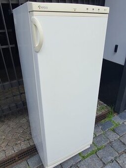 úsporný mrazák 7 šuplíků, 155cm, 225 litrů