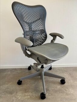 Kancelářská židle Herman Miller MIrra
