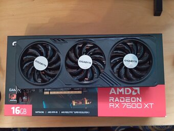 Grafická karta RX 7600 XT OC edition