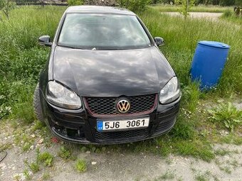 VW Golf MK5 GT 1.4 TSI 125 kW (2008) – na díly nebo opravu