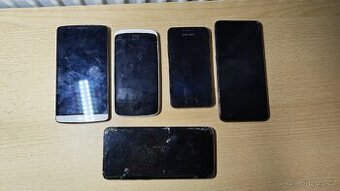 Nekompletní mobilní telefony na díly