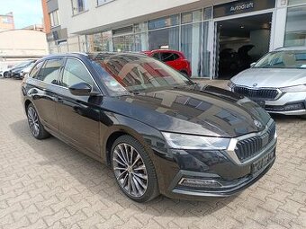 Škoda Octavia 4 iV Combi 1.4TSI 150kW 60tkm Matrix Virtu HUD
