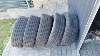 Letní pneu starší dot 215/60/16