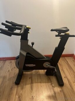 Technogym Group Cycle Connect - špičkový trenažer
