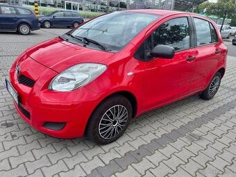 TOYOTA YARIS 1.0, r. 2009 – klimatizace, STK do 4/2026
