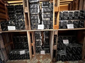 Velký balík AS#IC minerů – 170 kusů – 150 000 Kč / 6000 EUR