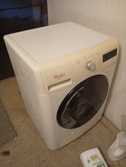 Sušička Whirlpool