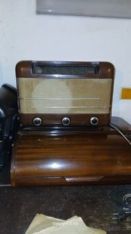 Staré rádio a další