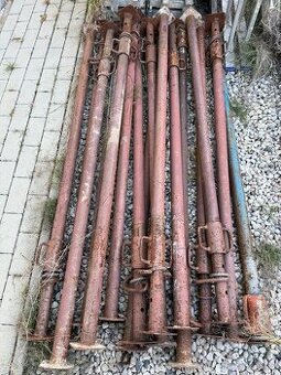 Stavební stojky / podpěry - 16 ks