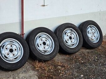 Zimní Hankok 195/70/15C + disky