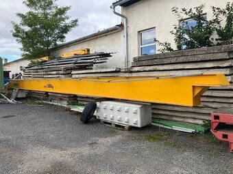 Prodám portálový jeřáb