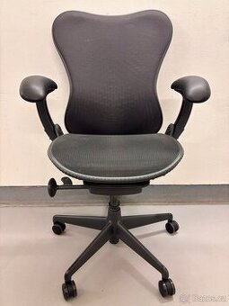Kancelářská židle Herman Miller Mirra Butterfly