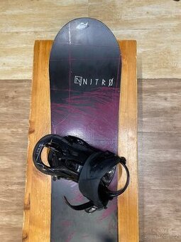 Snowboard Nitro Mystique 146 cm
