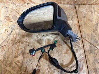 Volkswagenu Passat B8 levé zpětné zrcátko