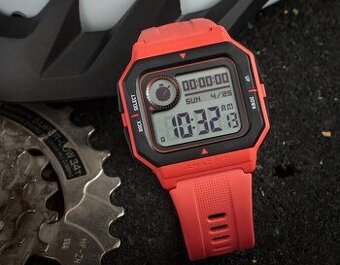 Amazfit Neo - červené, komplet balení