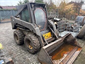 Smykovy nakladac New Holland L175